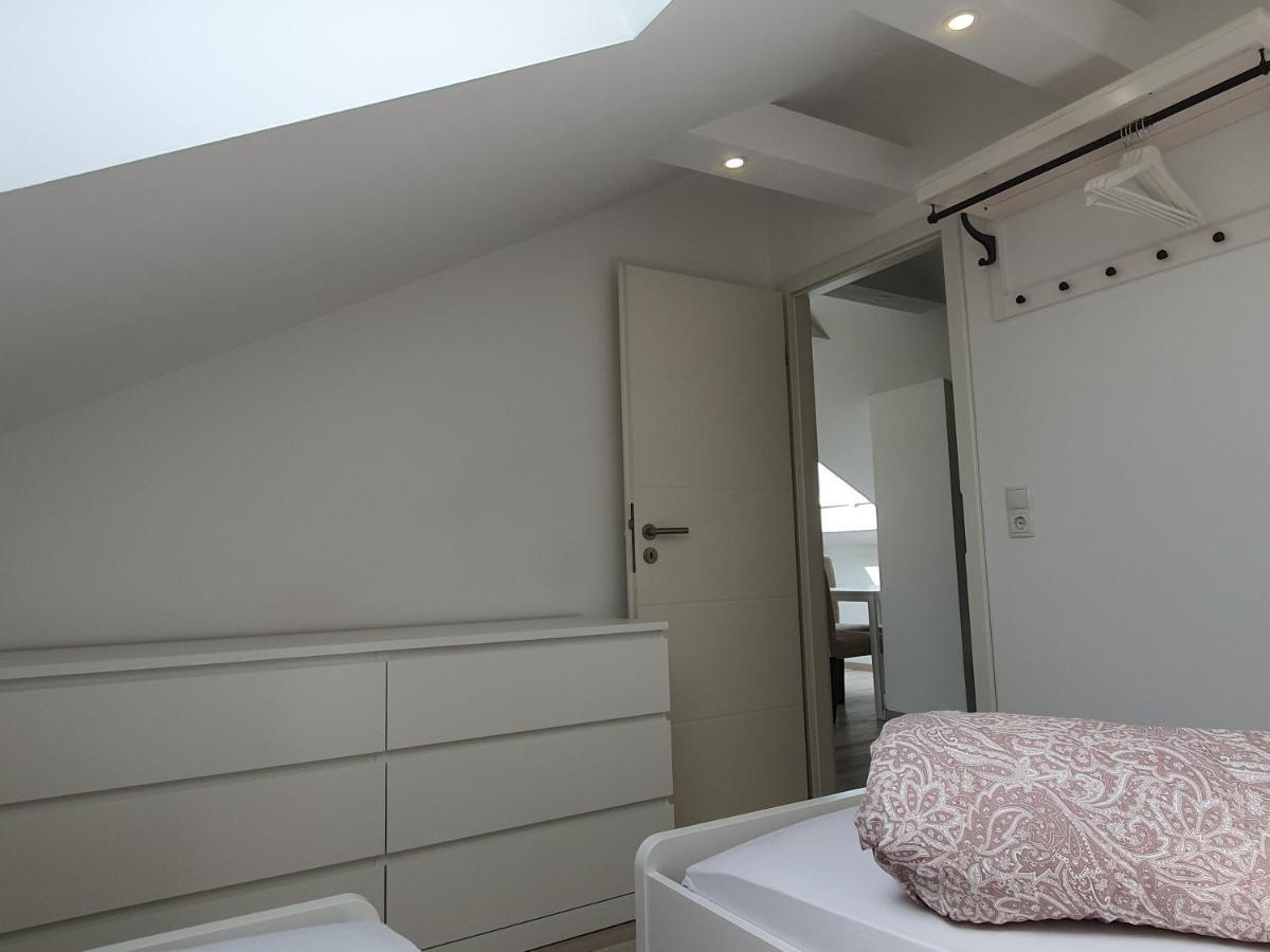 Ruhige Und Moderne 2-Zi. Wohnung Kulsheim Esterno foto