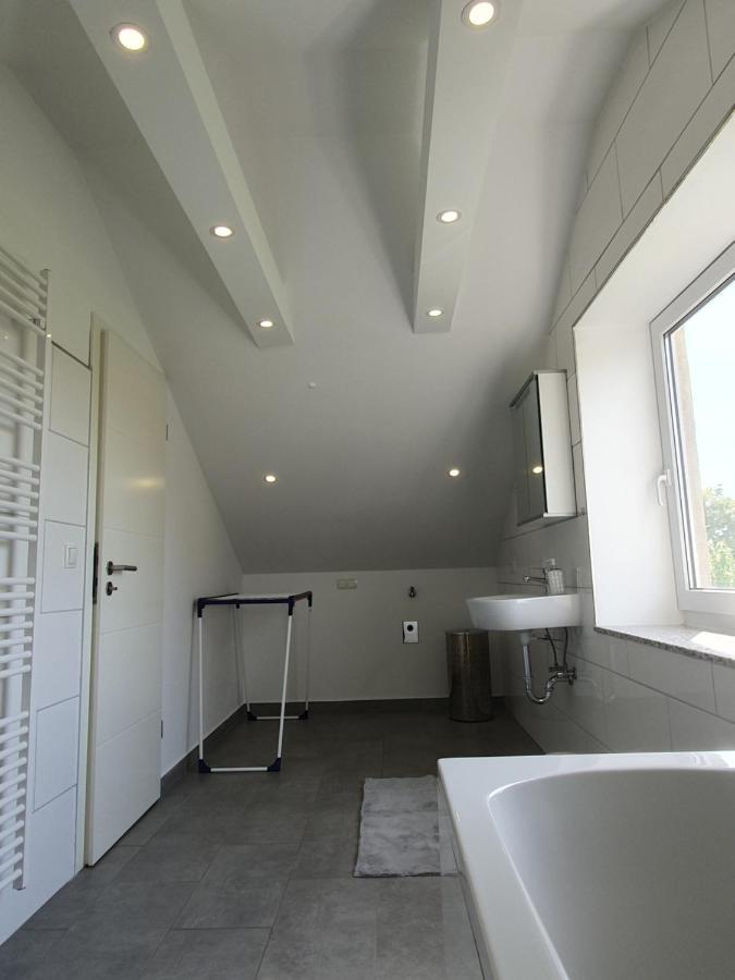 Ruhige Und Moderne 2-Zi. Wohnung Kulsheim Esterno foto
